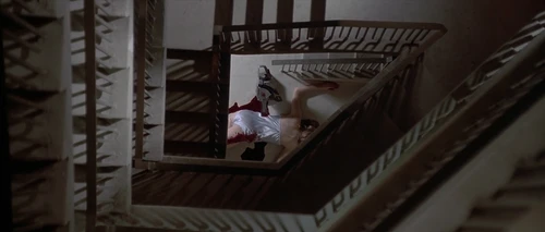 Still frame 177 from American Psycho (2000) directed by Mary Harron