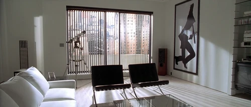 Still frame 194 from American Psycho (2000) directed by Mary Harron
