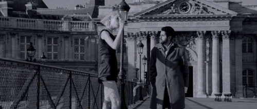 Still frame 16 from Angel-A (2005) directed by Luc Besson