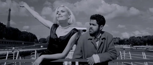 Still frame 21 from Angel-A (2005) directed by Luc Besson