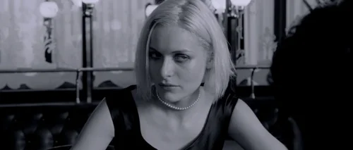 Still frame 29 from Angel-A (2005) directed by Luc Besson