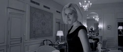 Still frame 38 from Angel-A (2005) directed by Luc Besson