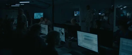 Still frame 20 from Arrival (2016) directed by Denis Villeneuve