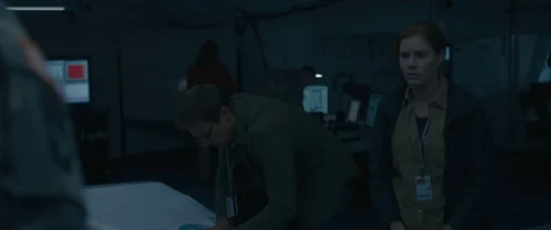 Still frame 37 from Arrival (2016) directed by Denis Villeneuve