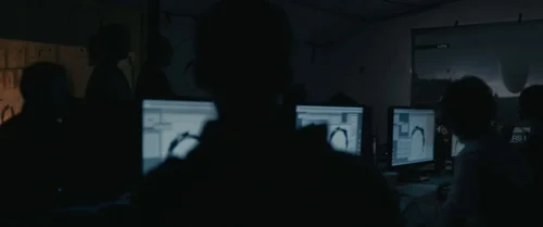 Still frame 71 from Arrival (2016) directed by Denis Villeneuve