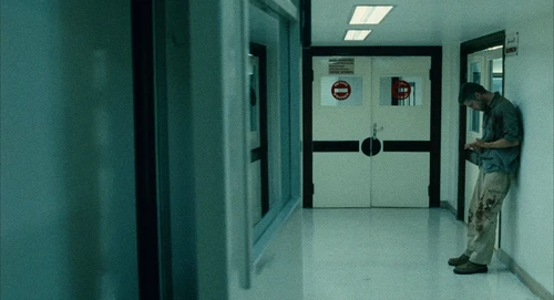 Still frame 258 from Babel (2006) directed by Alejandro G. Iñárritu