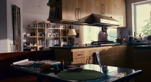 Still frame 30 from Babel (2006) directed by Alejandro G. Iñárritu