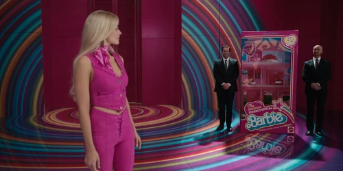 Still frame 113 from Barbie (2023) directed by Greta Gerwig
