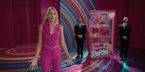 Still frame 115 from Barbie (2023) directed by Greta Gerwig