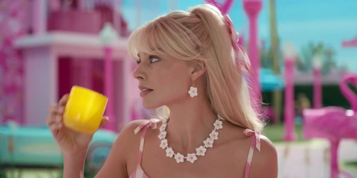 Still frame 12 from Barbie (2023) directed by Greta Gerwig