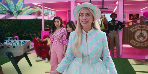 Still frame 157 from Barbie (2023) directed by Greta Gerwig