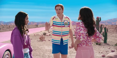 Still frame 172 from Barbie (2023) directed by Greta Gerwig