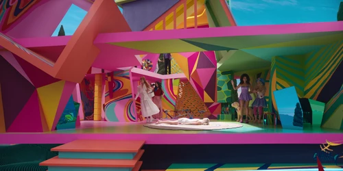 Still frame 178 from Barbie (2023) directed by Greta Gerwig