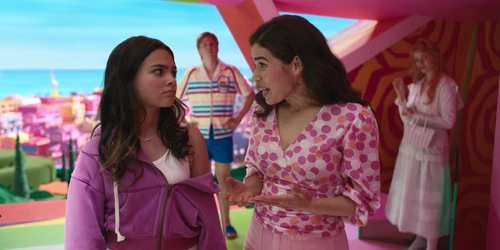 Still frame 179 from Barbie (2023) directed by Greta Gerwig