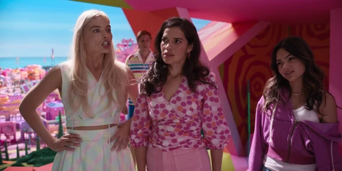 Still frame 185 from Barbie (2023) directed by Greta Gerwig