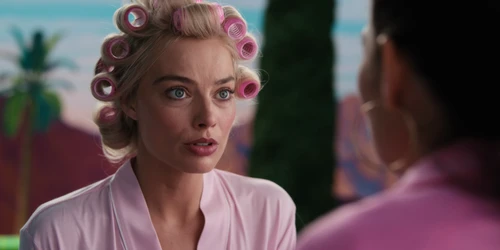 Still frame 194 from Barbie (2023) directed by Greta Gerwig