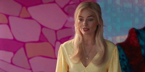 Still frame 227 from Barbie (2023) directed by Greta Gerwig