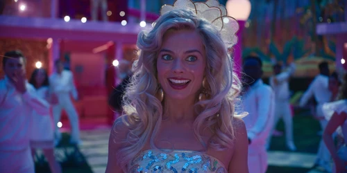 Still frame 30 from Barbie (2023) directed by Greta Gerwig