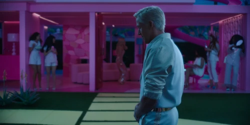 Still frame 33 from Barbie (2023) directed by Greta Gerwig