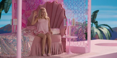 Still frame 36 from Barbie (2023) directed by Greta Gerwig