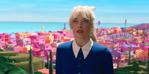 Still frame 46 from Barbie (2023) directed by Greta Gerwig