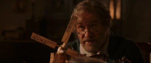 Still frame 25 from Beauty and the Beast (2017) directed by Bill Condon