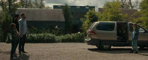 Still frame 21 from Becky (2020) directed by Jonathan Milott, Cary Murnion