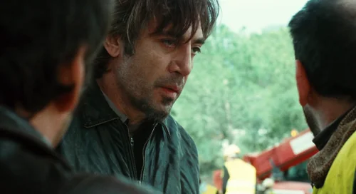Still frame 106 from Biutiful (2010) directed by Alejandro G. Iñárritu