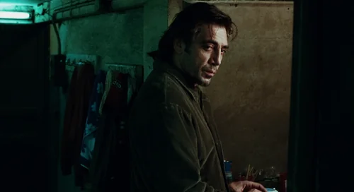 Still frame 136 from Biutiful (2010) directed by Alejandro G. Iñárritu