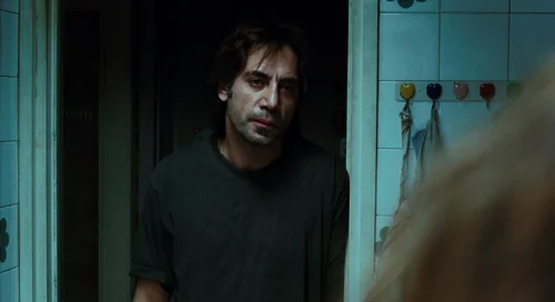 Still frame 160 from Biutiful (2010) directed by Alejandro G. Iñárritu