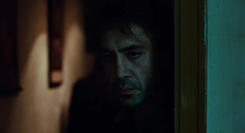 Still frame 13 from Biutiful (2010) directed by Alejandro G. Iñárritu