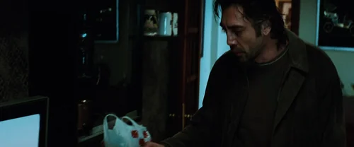 Still frame 223 from Biutiful (2010) directed by Alejandro G. Iñárritu