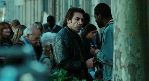 Still frame 41 from Biutiful (2010) directed by Alejandro G. Iñárritu