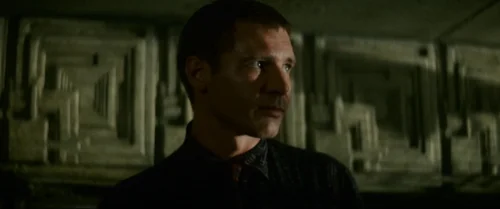 Still frame 33 from Blade Runner (1982) directed by Ridley Scott