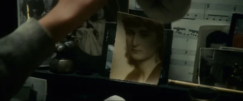 Still frame 76 from Blade Runner (1982) directed by Ridley Scott