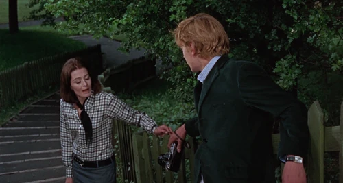 Still frame 83 from Blow-Up (1966) directed by Michelangelo Antonioni