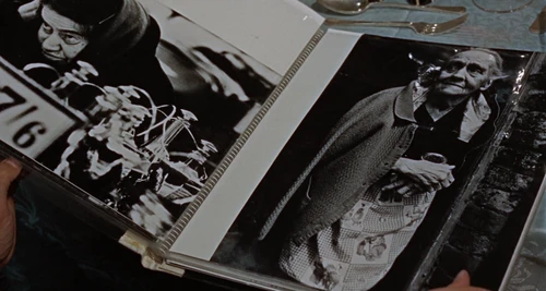 Still frame 101 from Blow-Up (1966) directed by Michelangelo Antonioni