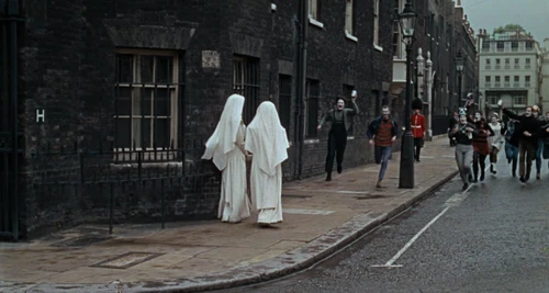 Still frame 6 from Blow-Up (1966) directed by Michelangelo Antonioni