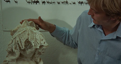 Still frame 123 from Blow-Up (1966) directed by Michelangelo Antonioni