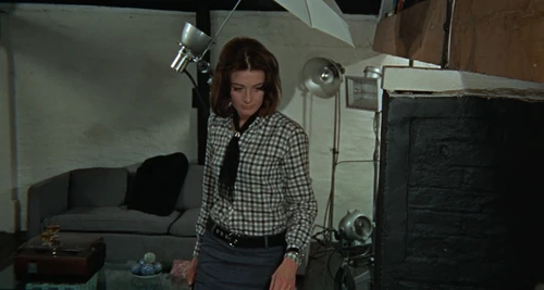 Still frame 128 from Blow-Up (1966) directed by Michelangelo Antonioni