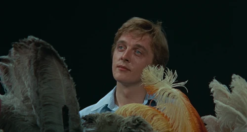 Still frame 130 from Blow-Up (1966) directed by Michelangelo Antonioni