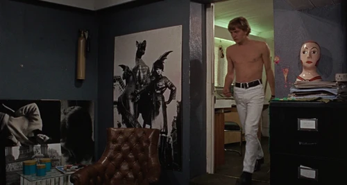 Still frame 135 from Blow-Up (1966) directed by Michelangelo Antonioni