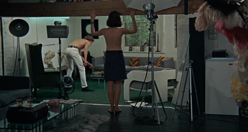 Still frame 138 from Blow-Up (1966) directed by Michelangelo Antonioni