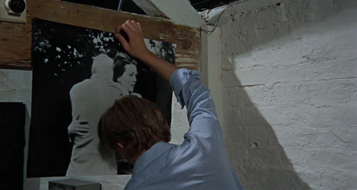 Still frame 150 from Blow-Up (1966) directed by Michelangelo Antonioni