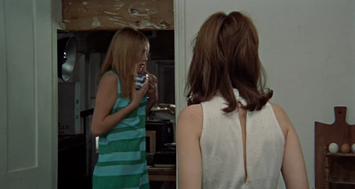 Still frame 172 from Blow-Up (1966) directed by Michelangelo Antonioni