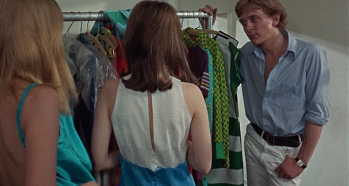 Still frame 175 from Blow-Up (1966) directed by Michelangelo Antonioni