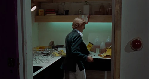 Still frame 214 from Blow-Up (1966) directed by Michelangelo Antonioni