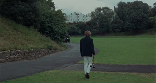 Still frame 257 from Blow-Up (1966) directed by Michelangelo Antonioni