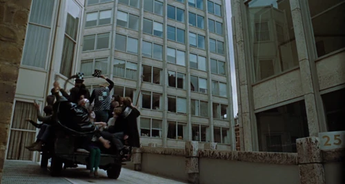 Still frame 1 from Blow-Up (1966) directed by Michelangelo Antonioni