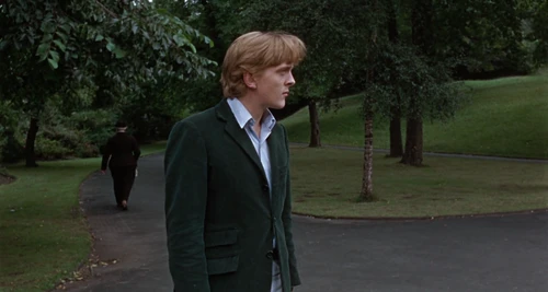Still frame 67 from Blow-Up (1966) directed by Michelangelo Antonioni